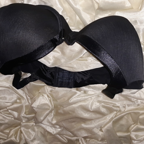 VANITY FAIR 40DD BLACK BRA - Picture 3 of 9